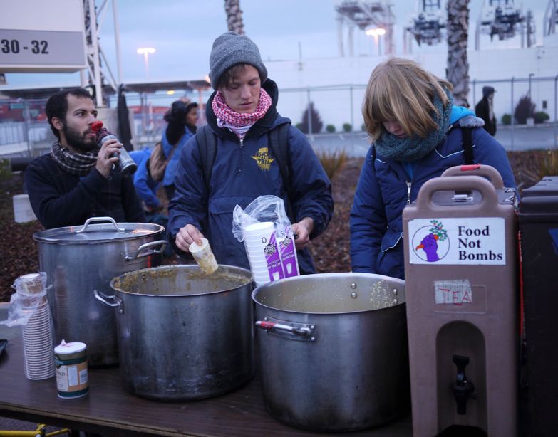 food not bombs